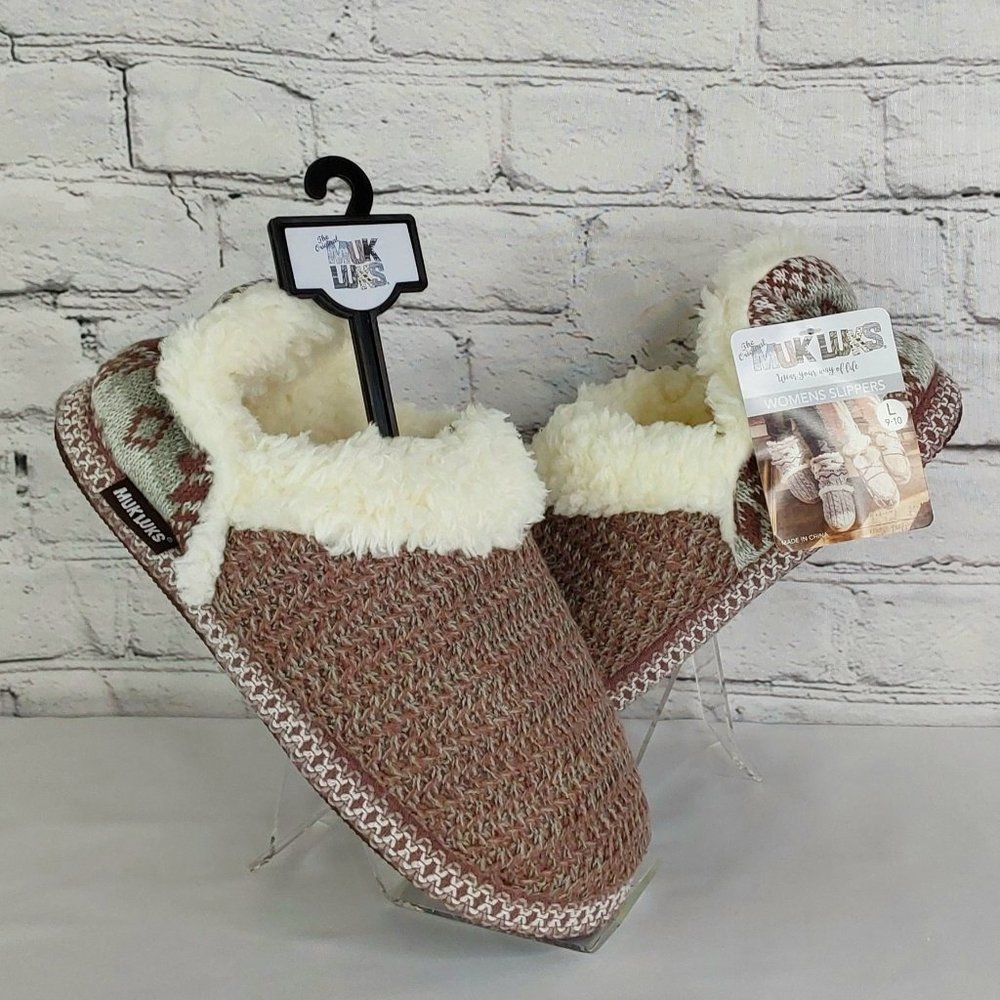 MUK-LUKS SLIPPERS